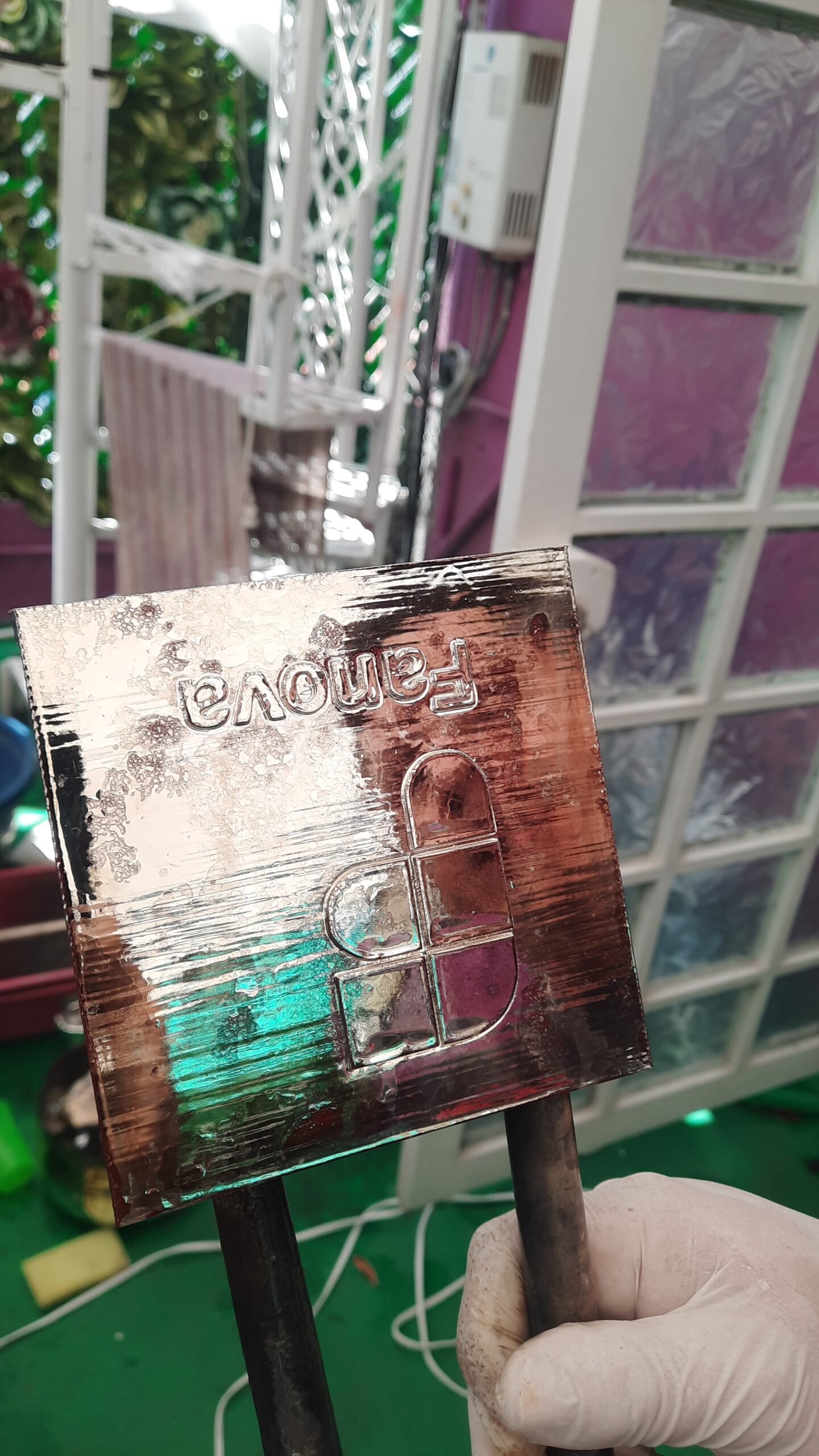 Corazón en plata negro con diseño DG de Dolce & Gabbana, trabajo artesanal de Arte Plateado